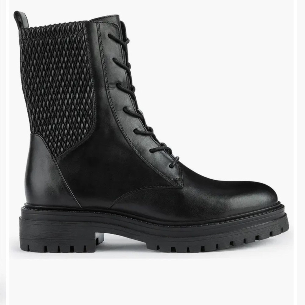 NEW Geox Boot
